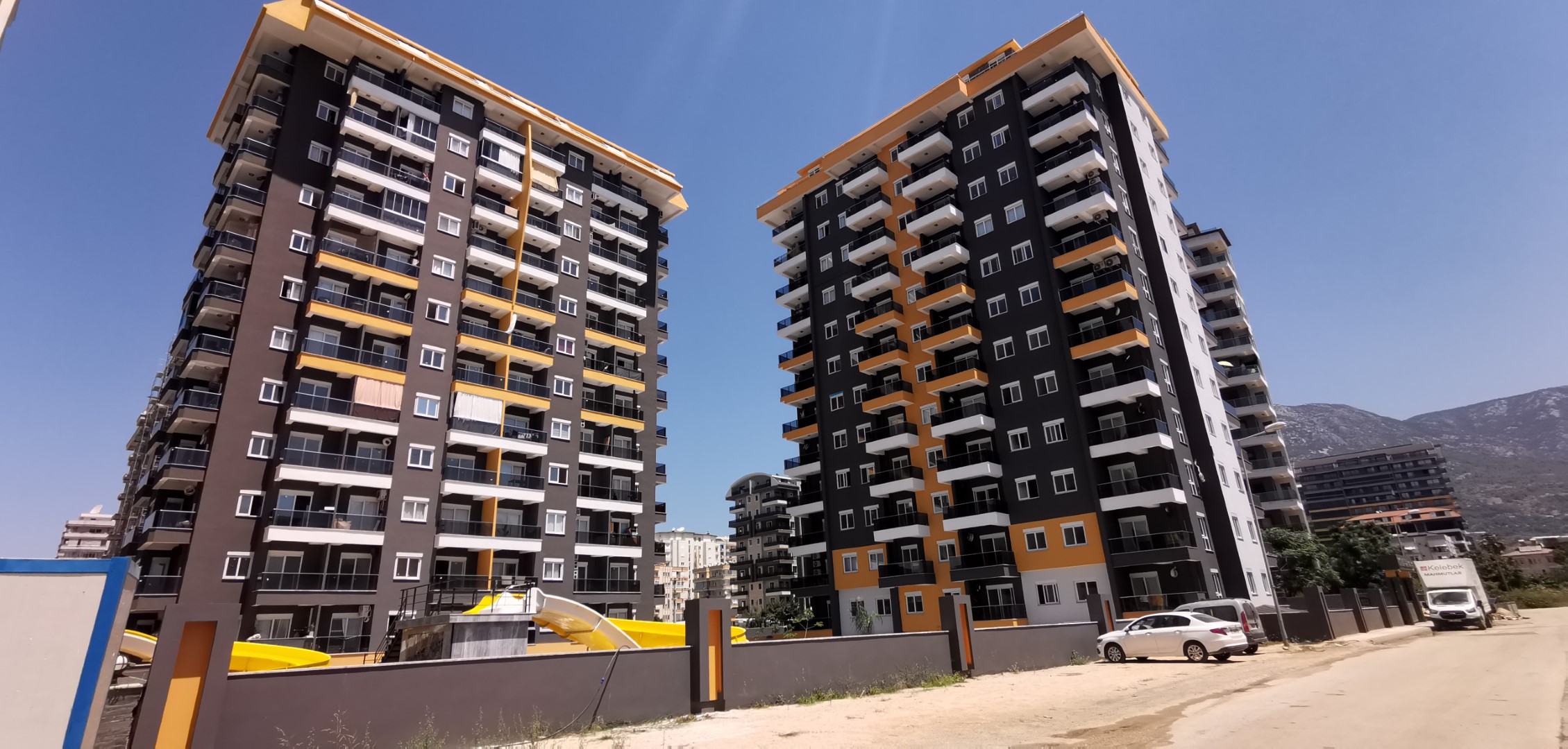 Mahmutlar'ın merkezinde modern birinci sınıf konut kompleksi